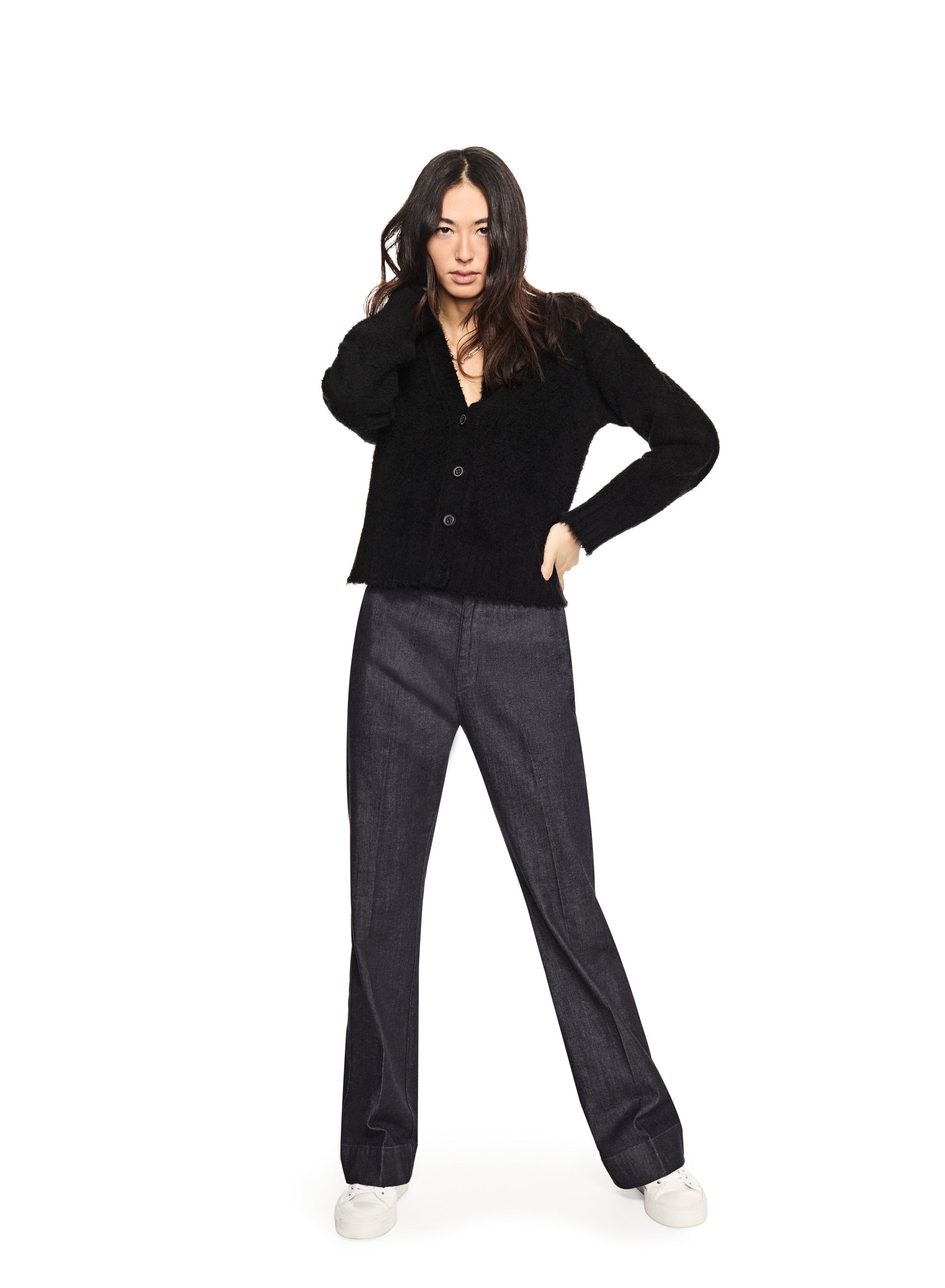 Brushed Teddy Cropped Cardigan Sweater (Black)-3