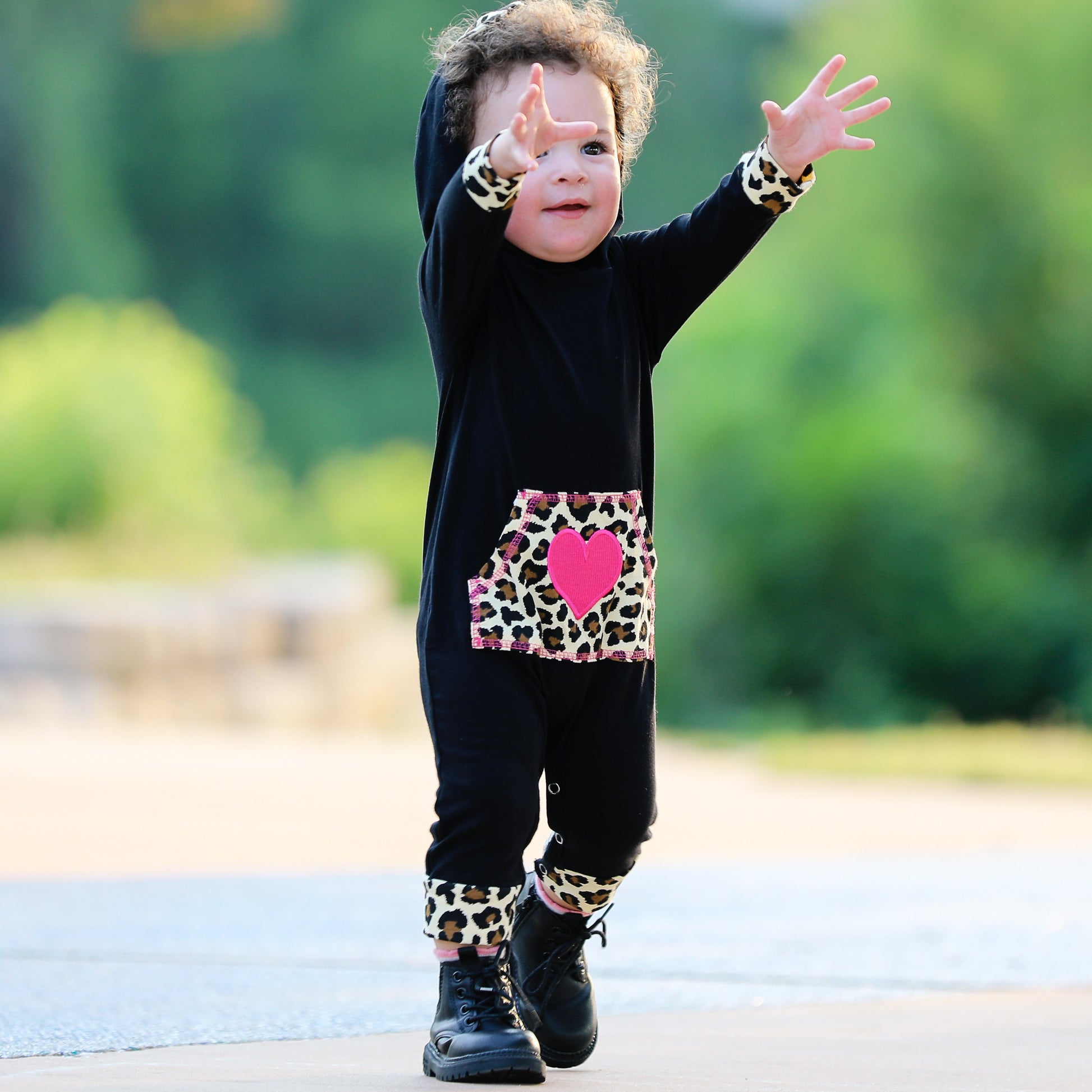 AnnLoren Girls Long Sleeve Leopard Heart Baby Toddler Romper Hoodie One Piece-2