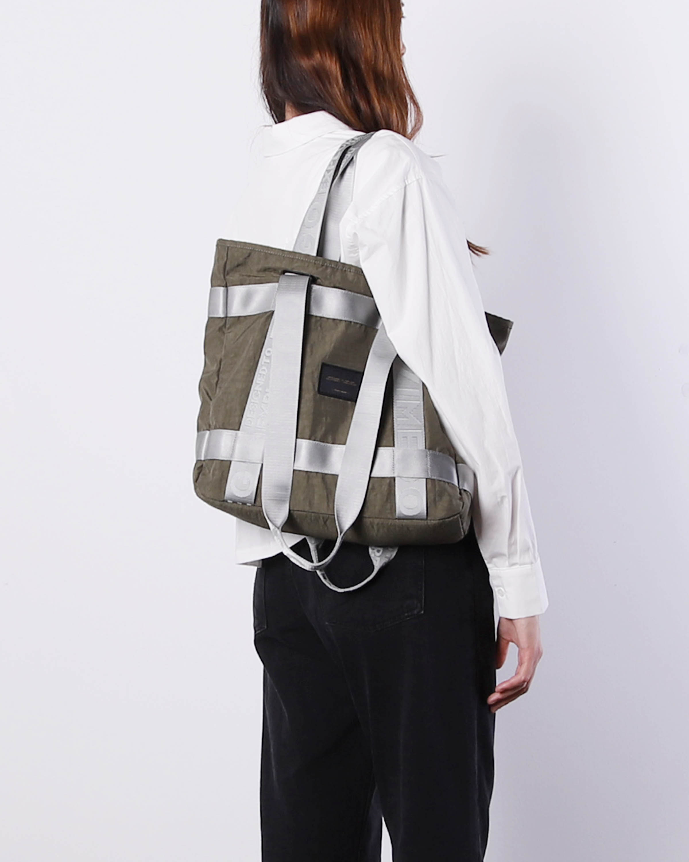 THE TWO WAY TOTE-3